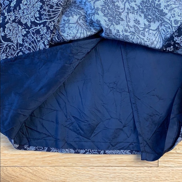 ANN TAYLOR skirt size 4 black silver career lined - Picture 5 of 7